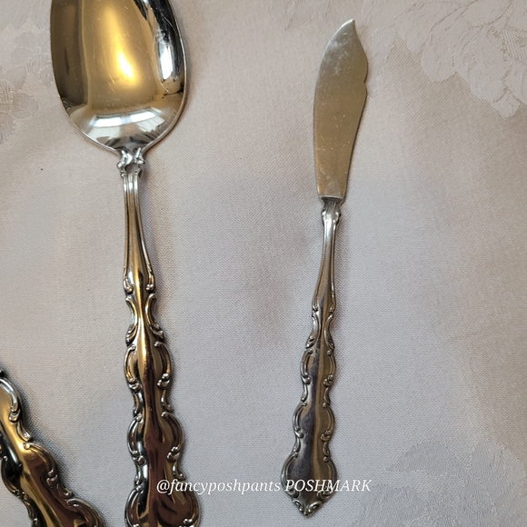 4pcONEIDA special set large ladle, large serving spoon, TWO! butter knives RARE! - Picture 13 of 17
